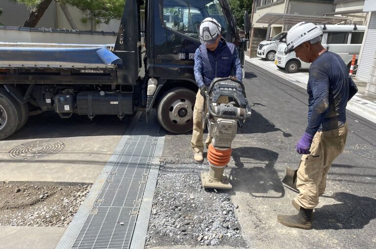 610A4B77-8EE2-4BF4-902A-03592A38AD1D