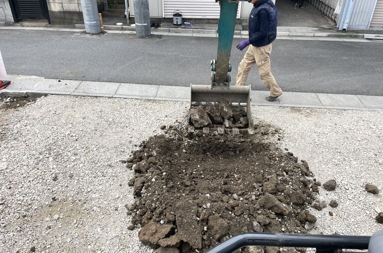 C1EA1EA7-5544-4DE4-8F9D-C9037227227A