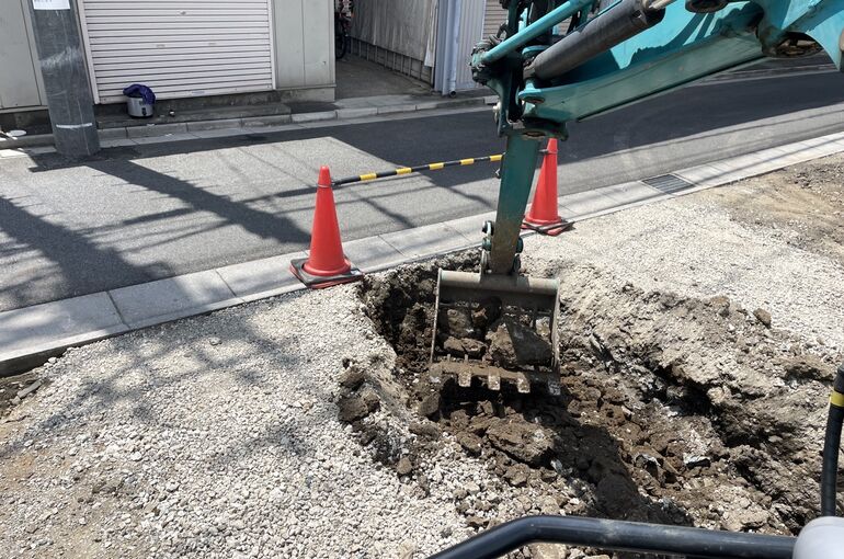 FC5838B7-1B59-4B8C-9360-D2E0211AC3B4