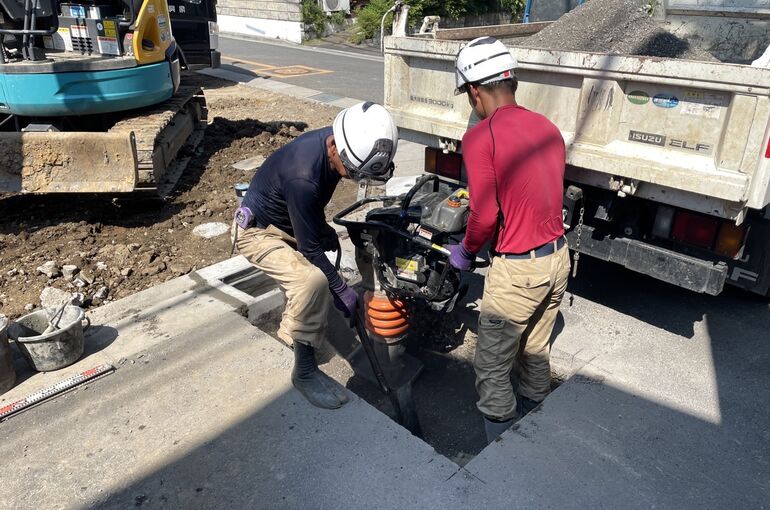 DFECA859-049C-4734-99A7-88168218D1C7