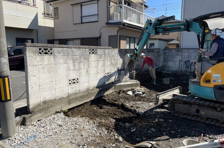 C6E799F9-8D56-42F8-8513-AD9405F792D7