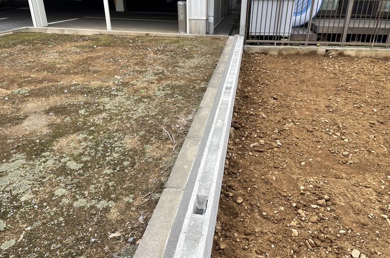 7930B948-C56E-421E-98E9-A5612AE6D9F0