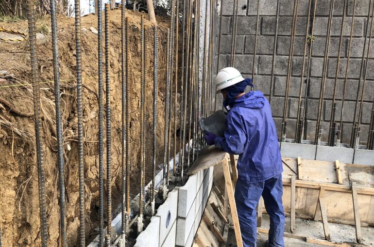 8A590F2D-5A90-46E5-8075-4D7CDB8D4684