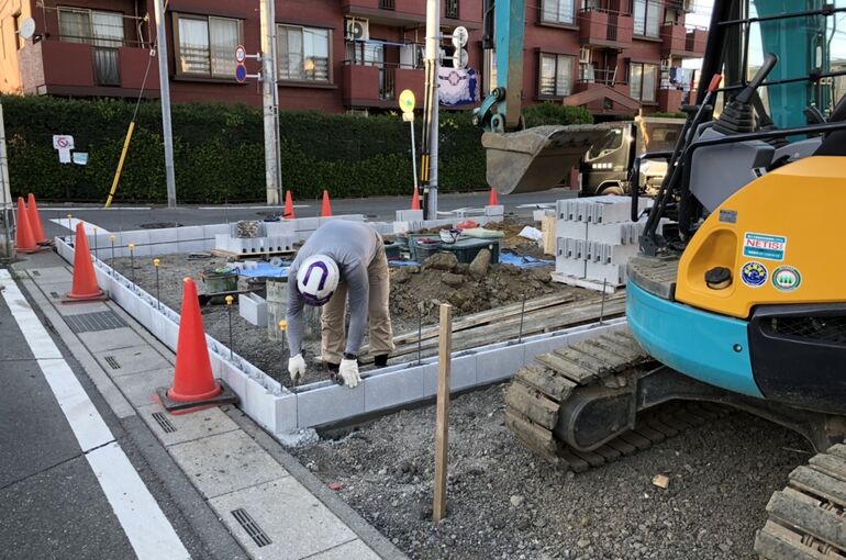 604B6C87-3FA5-42C3-9BC6-8FE52070C286