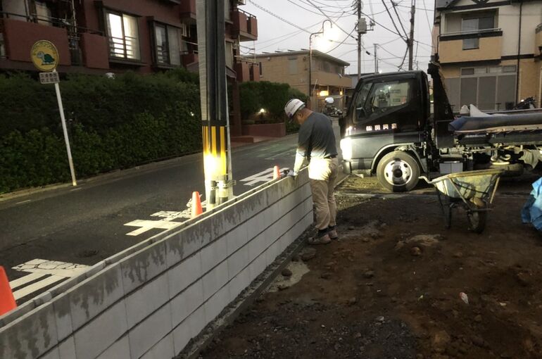 E7F1DCB2-9B03-4314-A08A-75B2769B8365