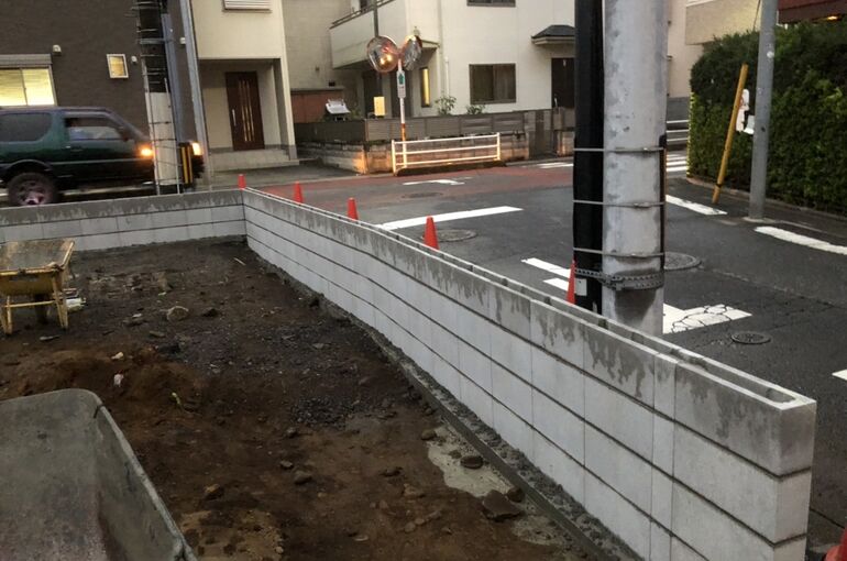 92EFFF53-F369-4C37-84B5-E5F87F2D09EF