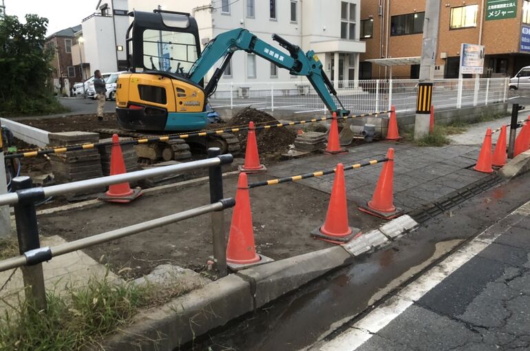 5C7F99DF-981F-4607-8C6D-E18472ADD2CE