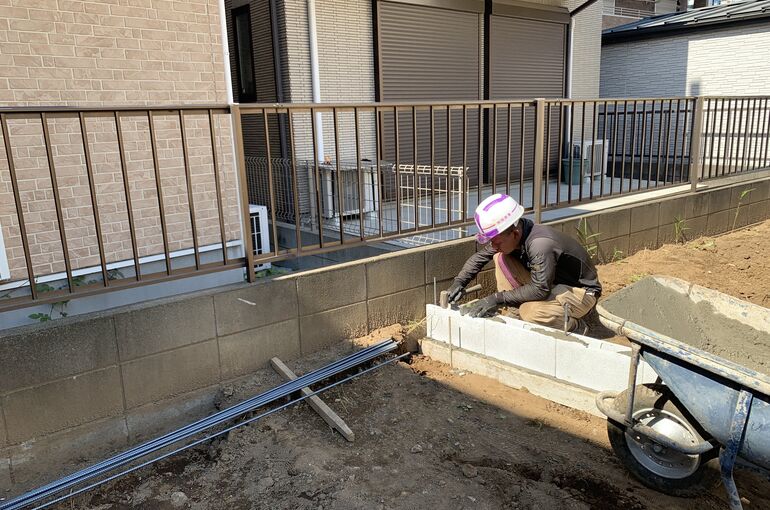 E77EAF1C-9EFB-4934-98E1-68175D002038