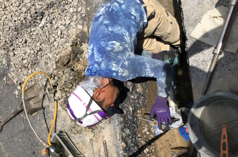 E57C9D33-C094-4BEB-B611-437891DD18AD