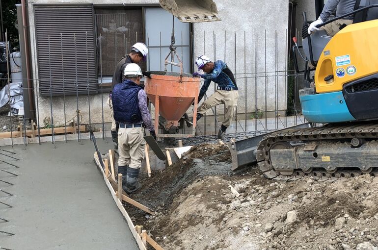 9B5AA69A-70DB-4C1A-87E4-508FA6066241