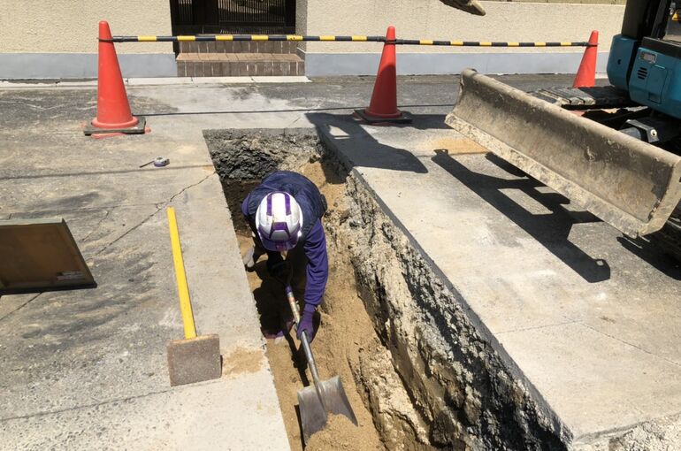 41FE5B3C-2329-489E-88ED-4AABB85A539C