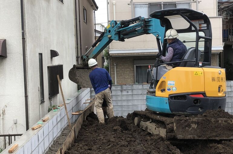 A4441AF6-D208-4AA9-84FA-89BDE58B22C7