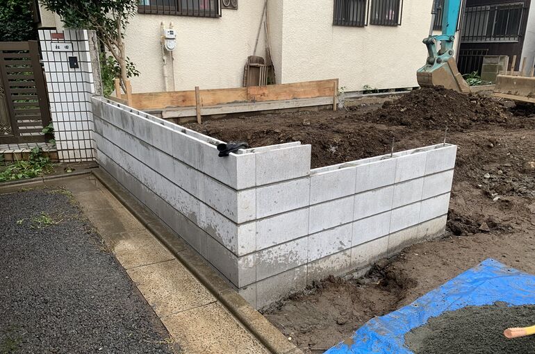 EF300C0B-68A3-43AA-B87C-AD7DF1C38333