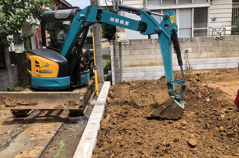 ACE3EAC4-4CA0-40E7-AECC-30692FF30299