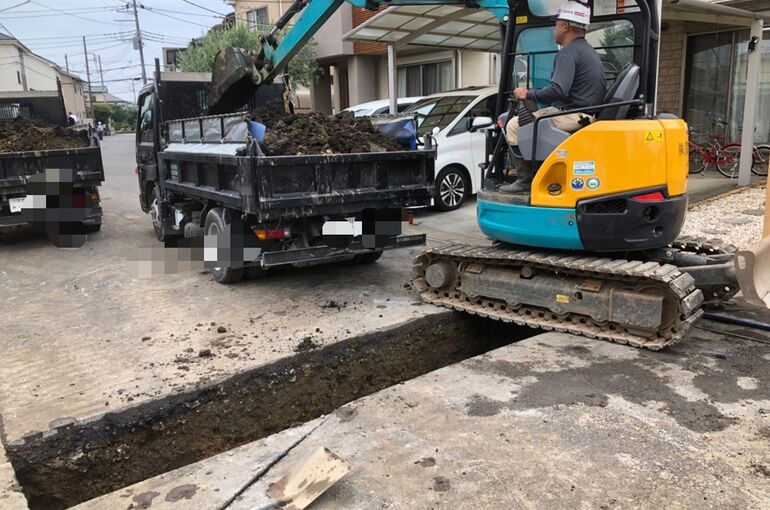 0C95A4A0-4013-427A-BDD1-3AFB66BFF1BE