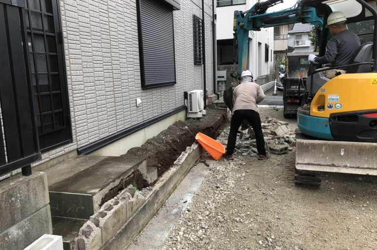 D17A0927-B76C-427D-8D90-6681A4FD80D8