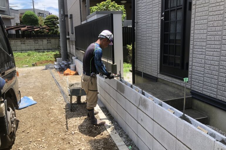 49FA09A6-4BB3-4372-872F-F181A14B2624