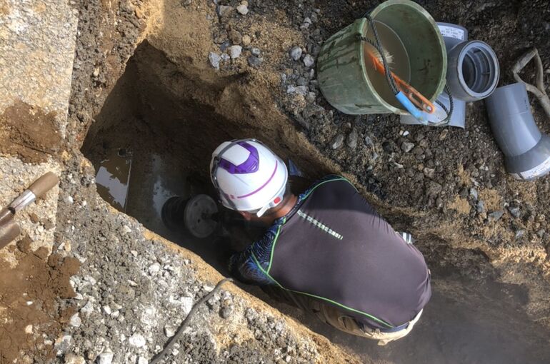 FDDBC4E5-D773-4324-9AF2-6E0749ED2D66