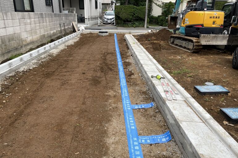 DA4EAEC1-B134-47DB-B19A-EC903876F6A4