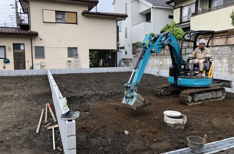 6038BDD9-65E0-4087-9F4D-6970D8FC244B