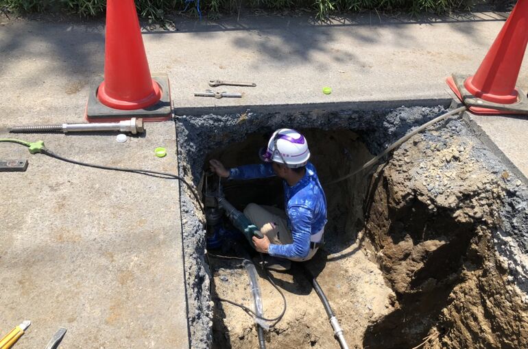 D9CDE7DD-0D04-40DC-B646-BC6DE7E967B3