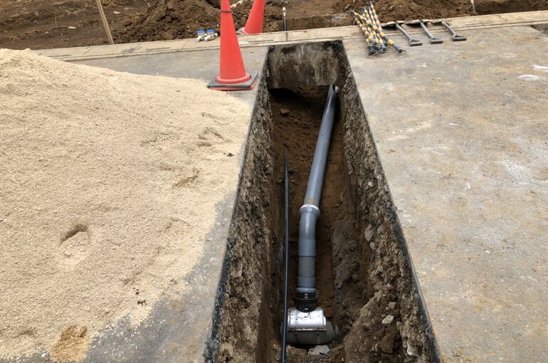 3BC3D0B5-CCE3-475F-92EE-66E3CB67D351