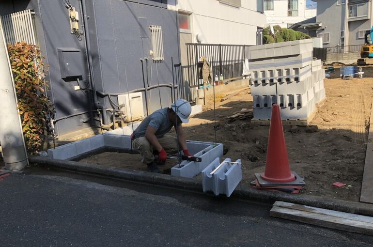 D8216EF3-E3B9-41AA-8DCF-B6F438B2B14B