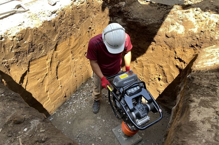 060D0BB4-DFF0-4196-BDE2-192D57C9FFA2