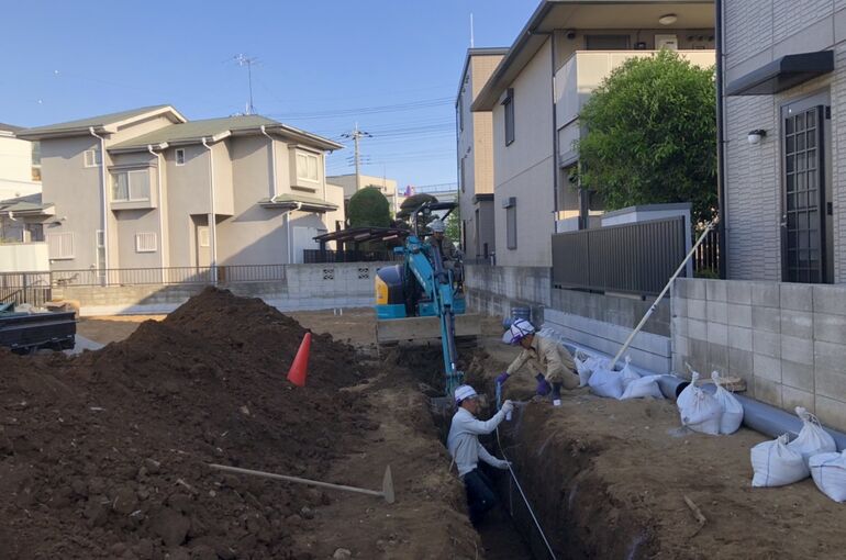 06684049-A039-47EE-A27C-0761374017B9