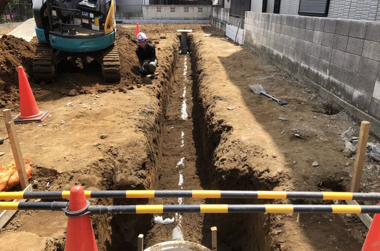 DDBF5F39-B921-4DA5-9171-35DCF5C5D10A