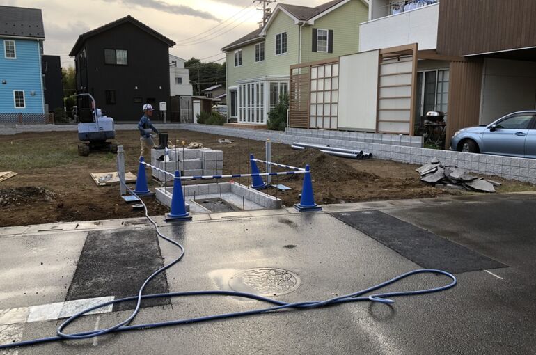 BCEE3A01-FE84-46B3-BCD5-0618DE823F74