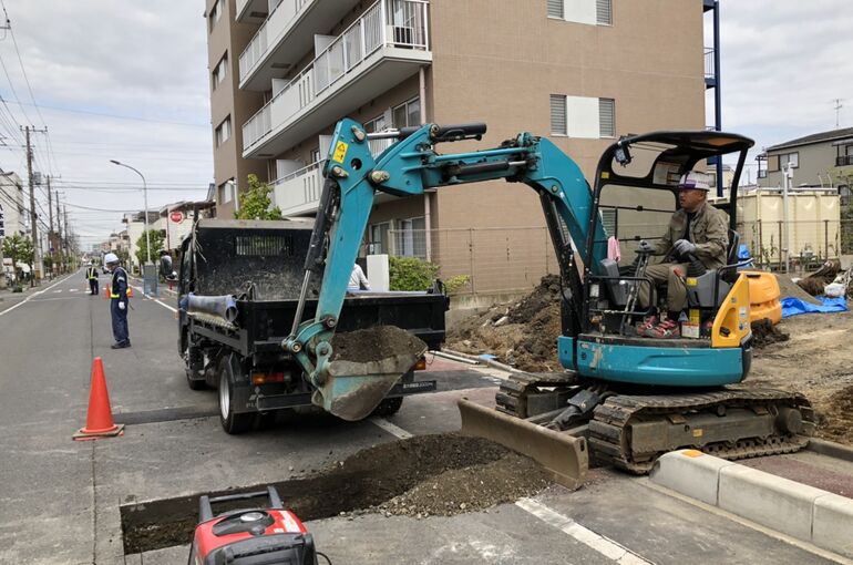 10909B05-1722-4BE7-9656-70D863D2F3EC