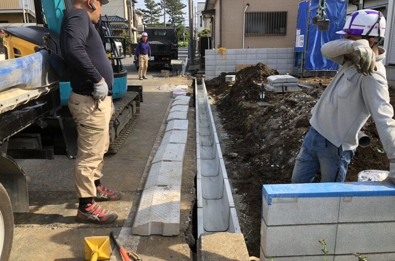 B05E21A7-2374-4148-96E1-9074223E5485