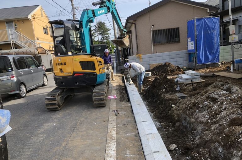 932B3247-1CBB-4219-A52A-312D81545888