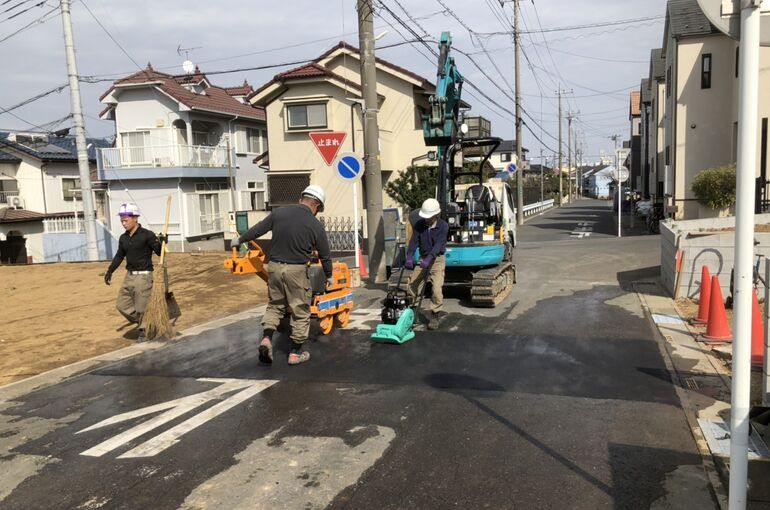 6B4F51ED-A2FE-4F42-A03A-4B336A6E515D