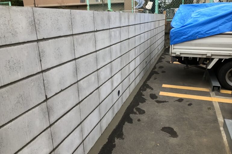 27B3AFA1-8A11-496E-87C0-B23463D067B4