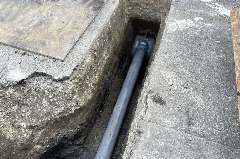 0D2221E6-822A-4B02-B3C5-D88E0E1B6ECB