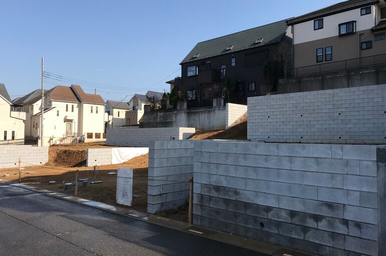 258310D0-2FBD-4E2A-B803-0B9B6D07C02F