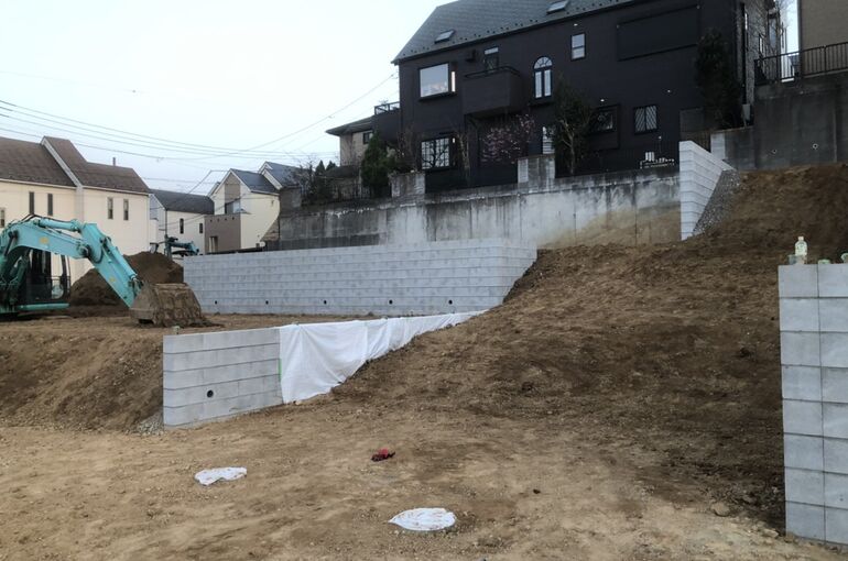 2F1B468A-EE8D-4A19-B93C-3848C43FA314