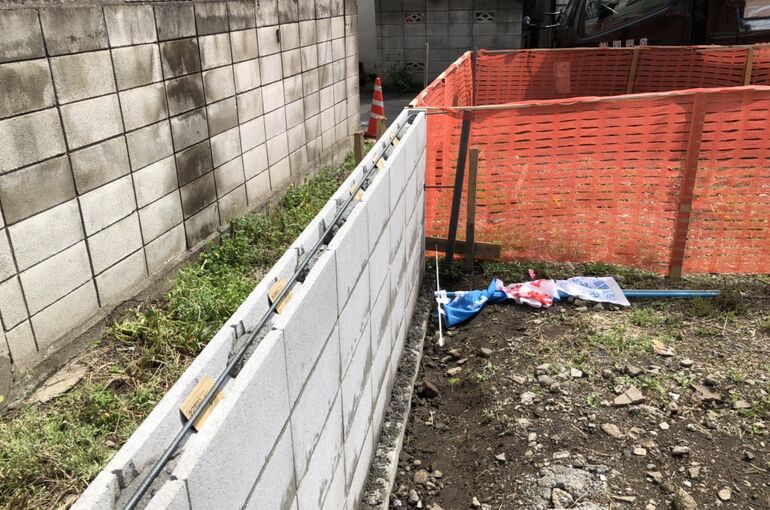 5AD480EB-1322-4282-B486-0E8124D59004