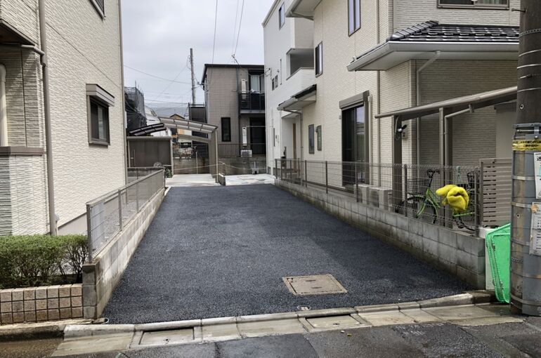 C912E565-1F77-4F3D-8160-060246C09CC7