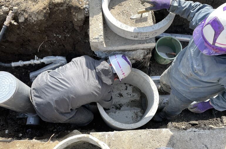 E1F43AEA-EE3B-4E10-A373-A3AFB0243D33