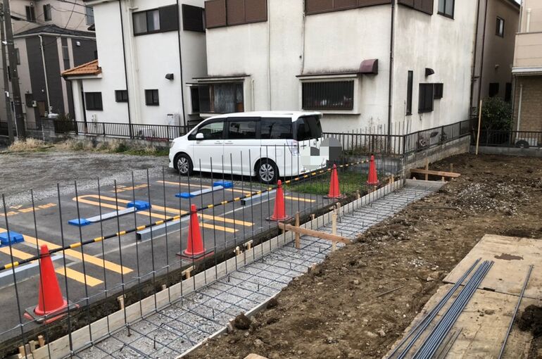 9548E3F7-4E52-4A31-B457-5C16710ADADE