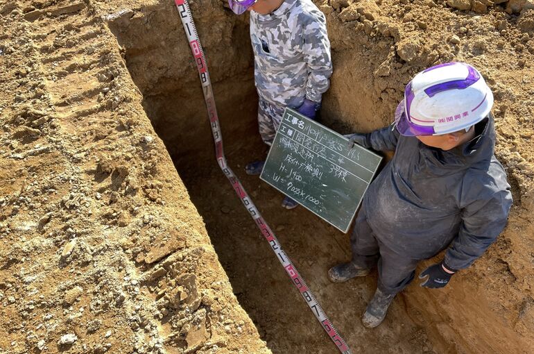 149ED1B4-6D42-48DF-A688-54DF7299E26B