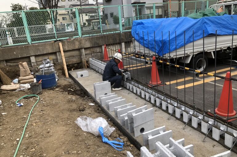 B3EC74F8-0D28-4548-9C39-61D1C63F6BAC