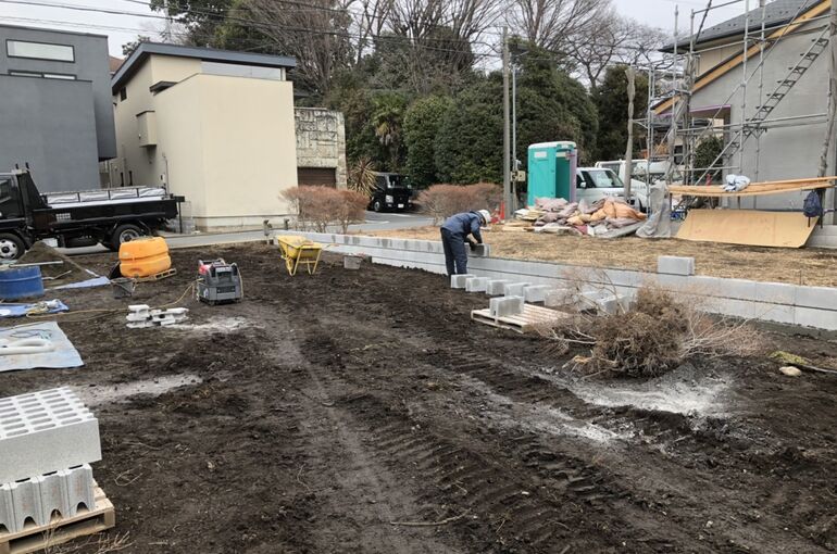 61D69D39-76CF-4D23-AB8F-03F6B1F093C5