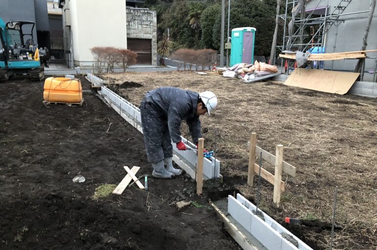 E4BC6B31-3D40-431F-BE15-102A72143437