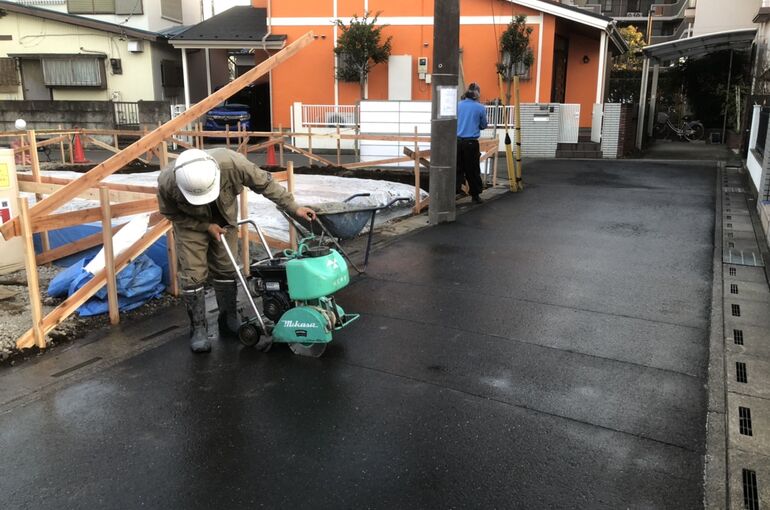 0C3220DE-98A8-4C8A-A25E-63A35F037C5F