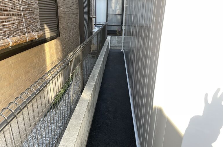 9161E6BC-33FD-4DF9-85A3-8E92347382E9