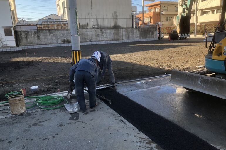 DCBFC53C-68CE-41F7-9738-50476E8B2C2A